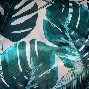 Palm tree silk pillow